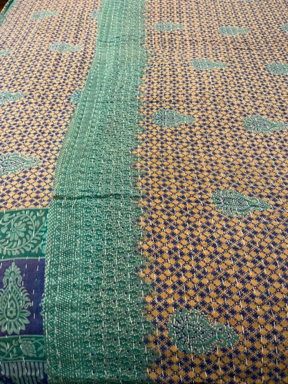 KANTHA QUILT HANDCRAFTED LIGHTWEIGHT REVERSIBLE BLANKET THROW BEDDING FROM INDIA - Picture 11 of 12